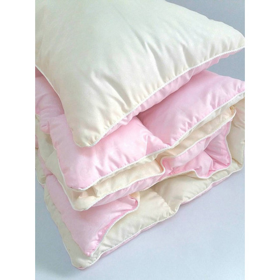 Комплект одеяло и подушка розовый